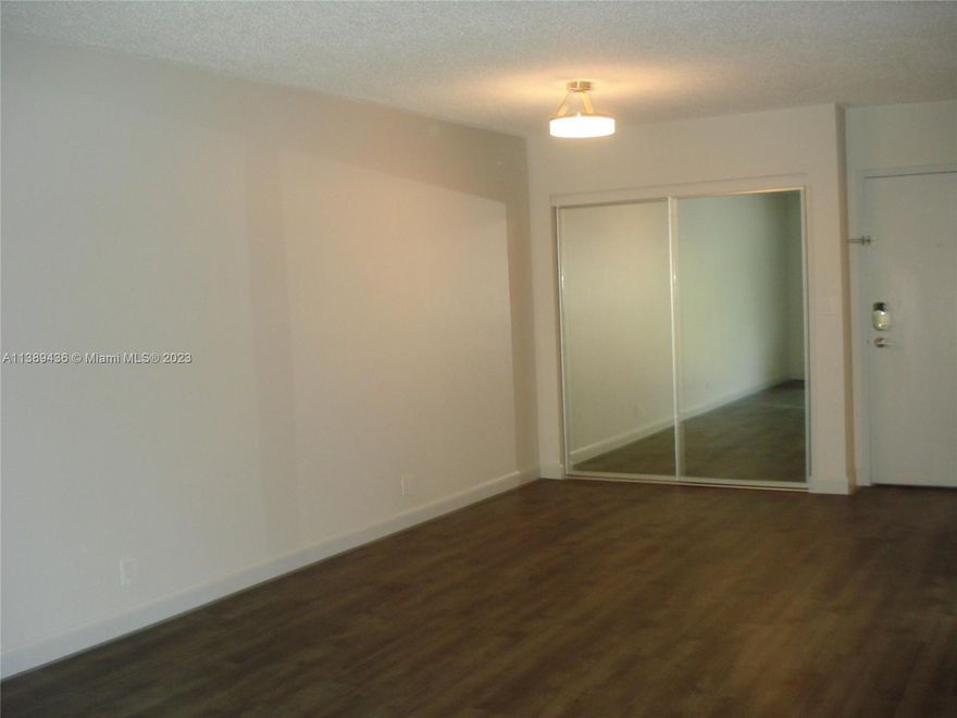 Newly renovated 1/1 apartment in the heart of Oakland Park! 1 bed 1 bath upgraded second floor unit in a private gated community, cabinets, wood-look floors, walk-in closet, new bathroom, and vanity, and new A/C. Overlooks huge green space with a private screened patio. Located in a gated complex with community pool, BBQ area, gym, car wash station, nighttime security, and laundry facilities on unit level. Includes one assigned parking space with plenty of guest parking. First Month and two Months Security Deposit (plus $150 for condo Assoc) moves you in with approved credit. Convenient to I-95 and 441/turnpike.
TENANT OCCUPIED. AVAILABLE ON JULY 1st