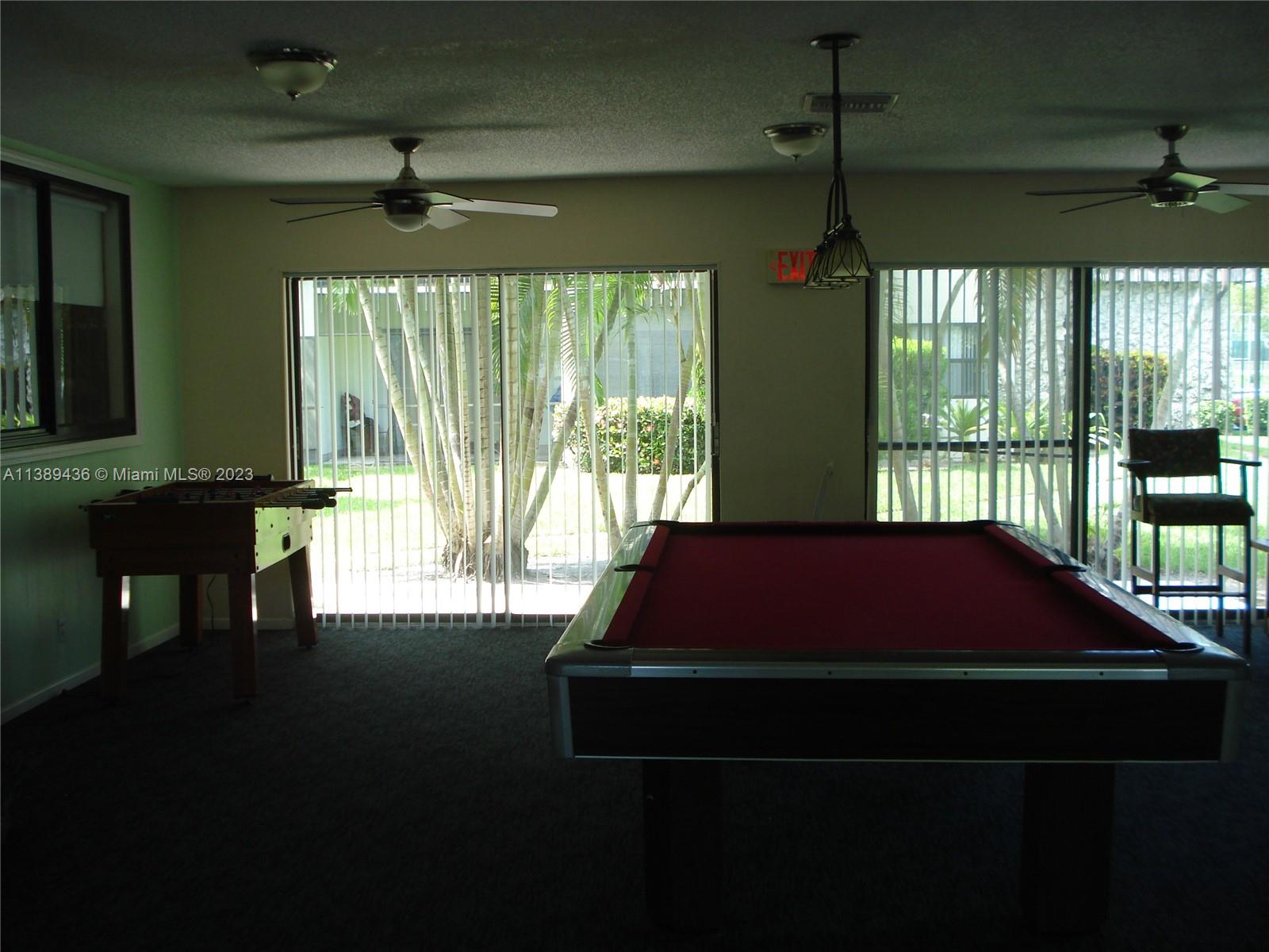 OAKLAND SHORES CONDOMINIU - Residential Lease