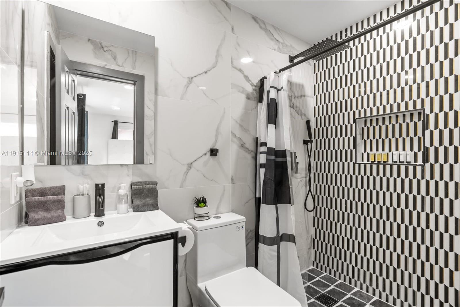 BONNIE LOCH SEC 2 - Residential Lease