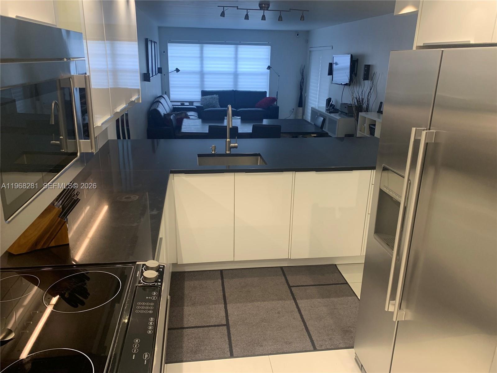 2326 S Cypress Bend Dr 221