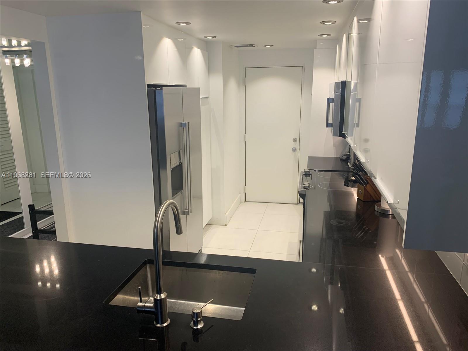 2326 S Cypress Bend Dr 221