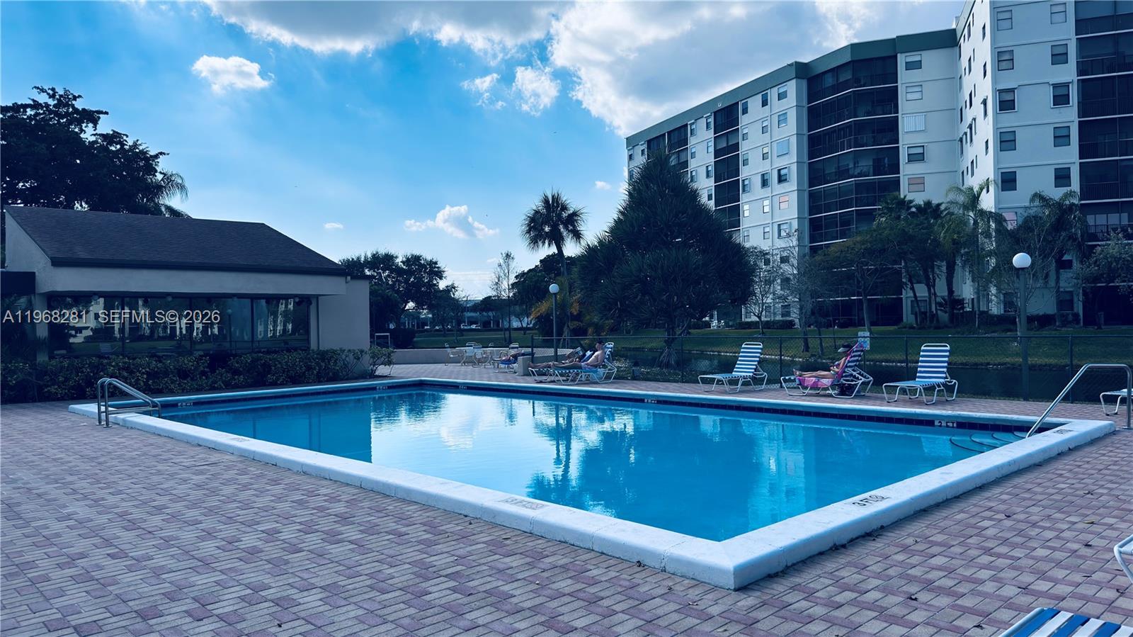 CYPRESS BEND I-D CONDO - Residential