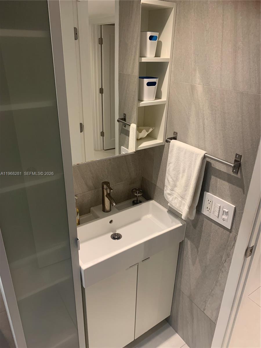 CYPRESS BEND I-D CONDO - Residential