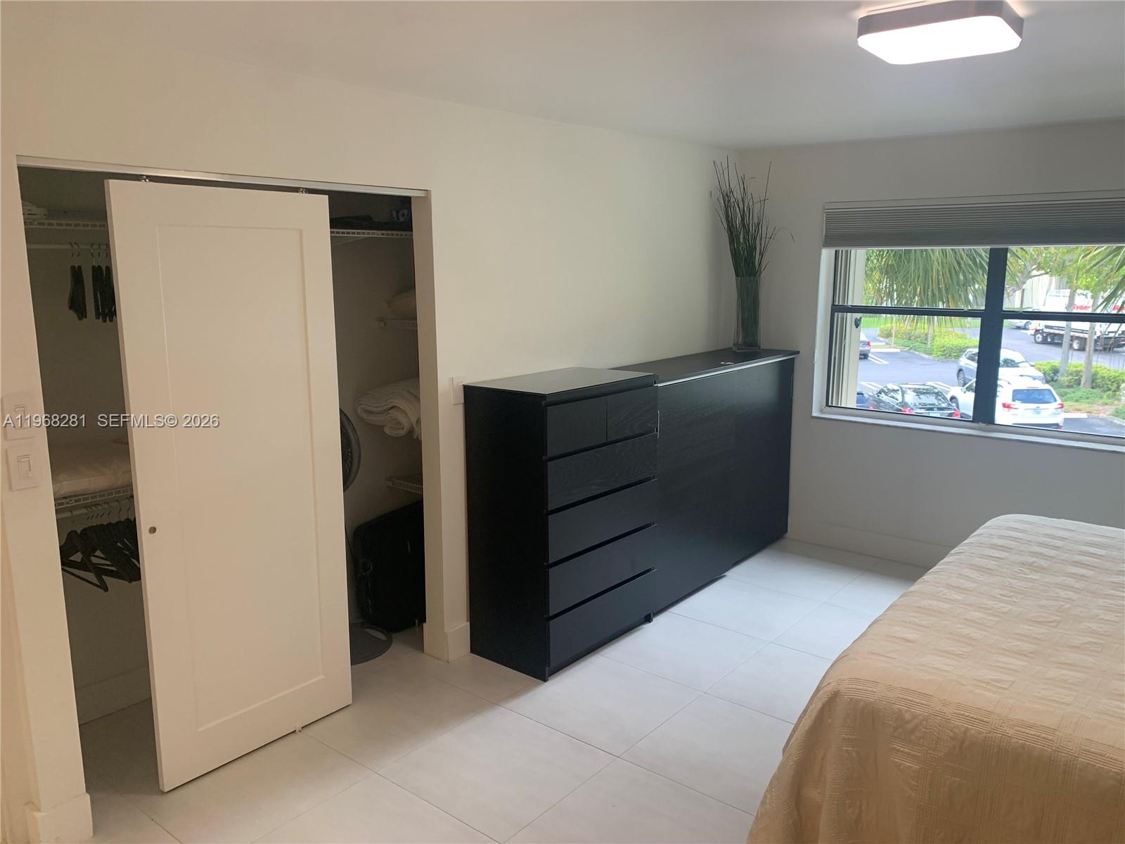 CYPRESS BEND I-D CONDO - Residential