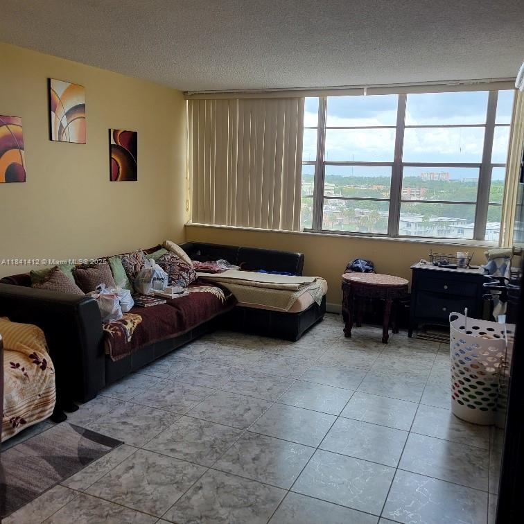 2025 NE 164th St 815