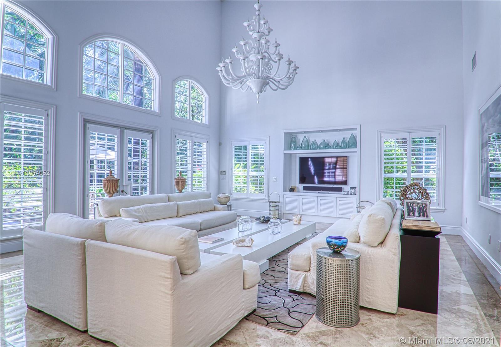 HIGH CREST - Residential