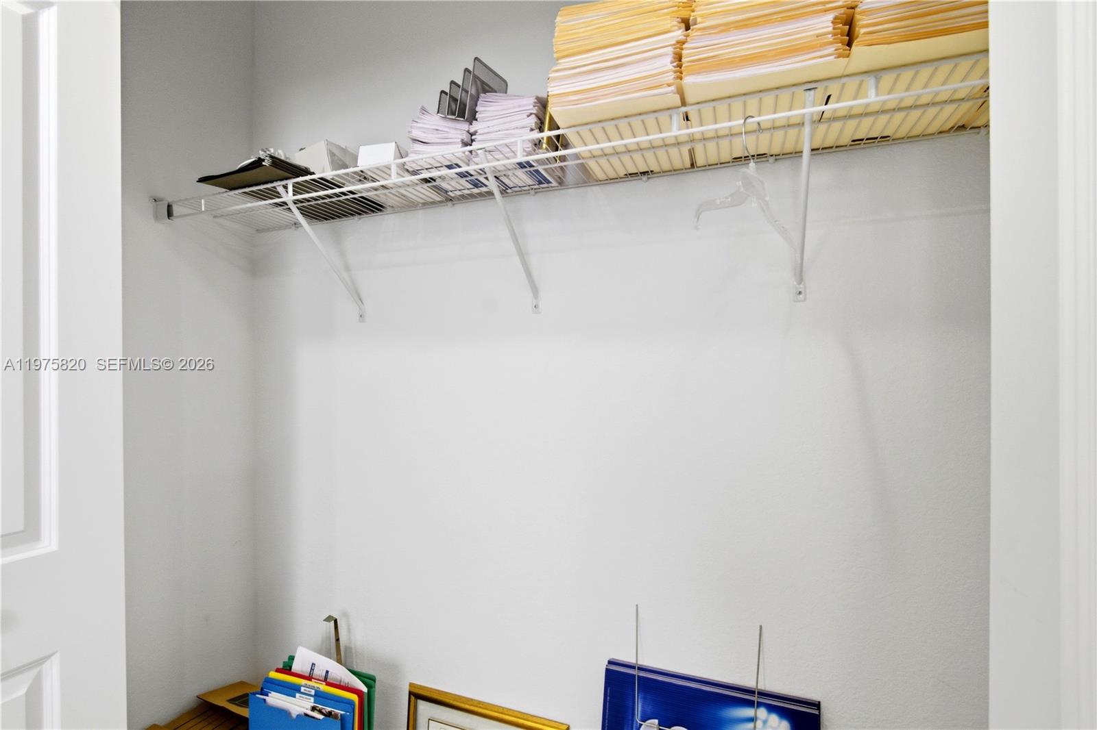 VALENCIA ACRES - Residential