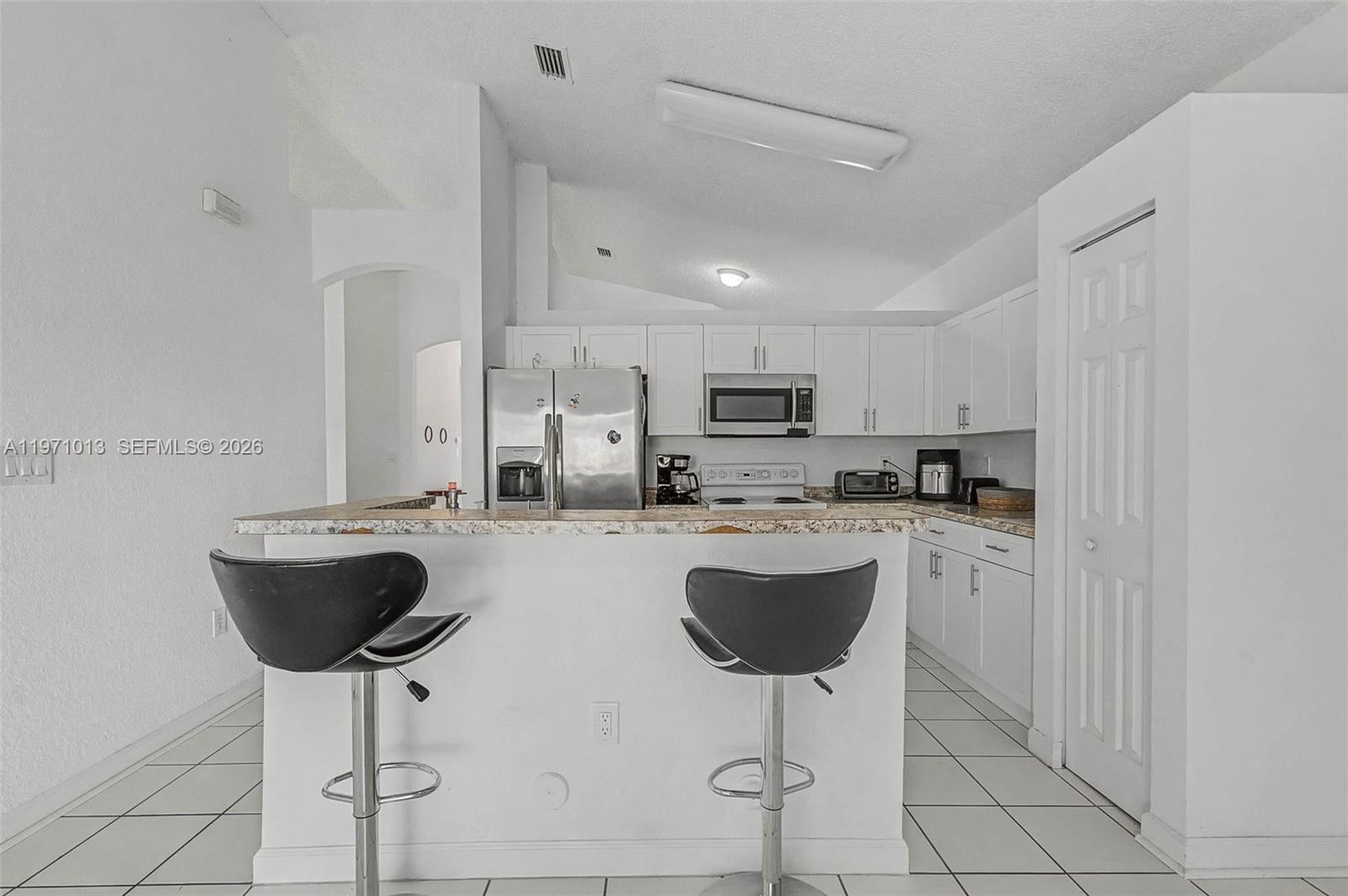 FOREST LAKES COUNTRY GARD - Residential