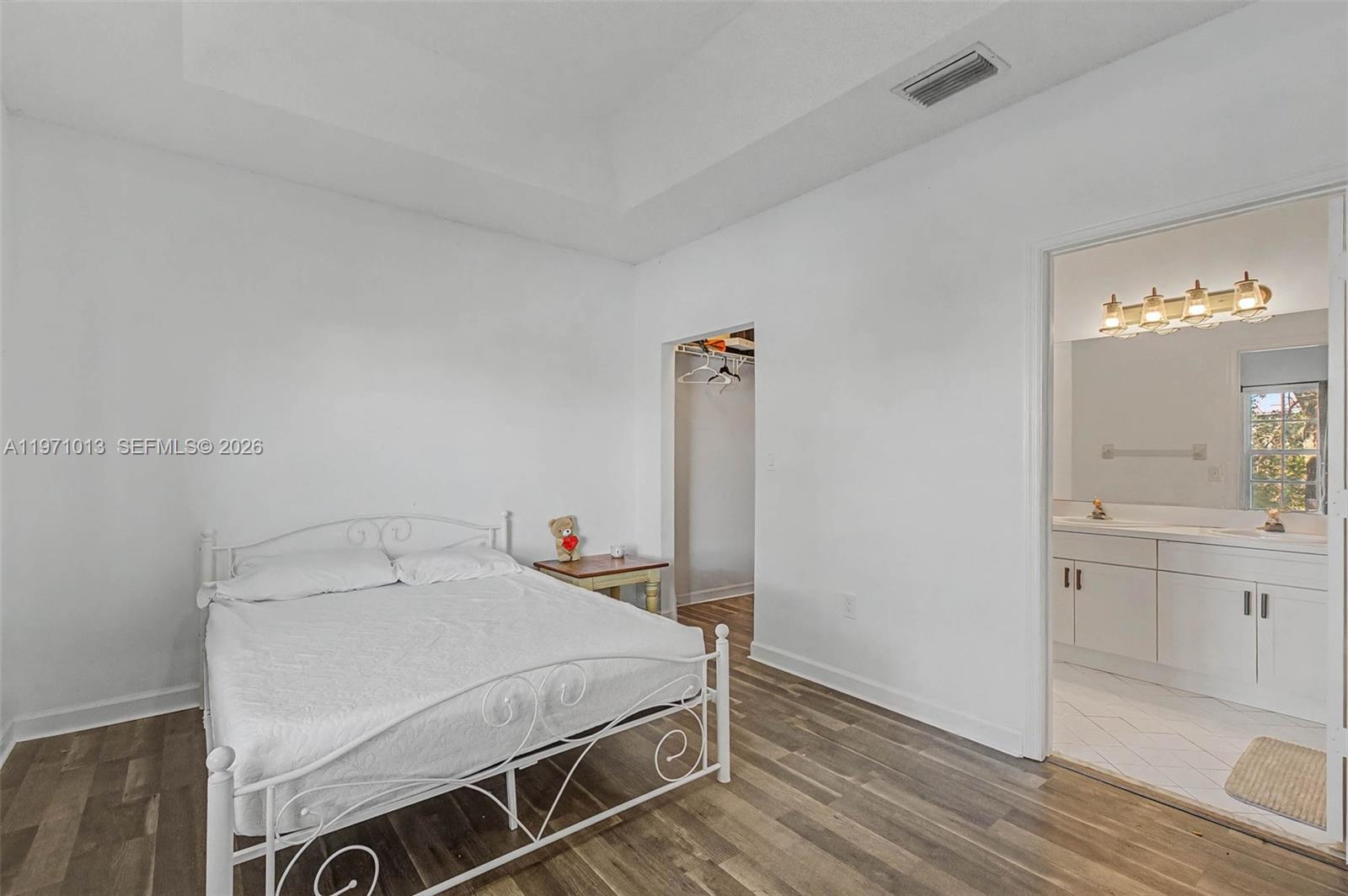 FOREST LAKES COUNTRY GARD - Residential