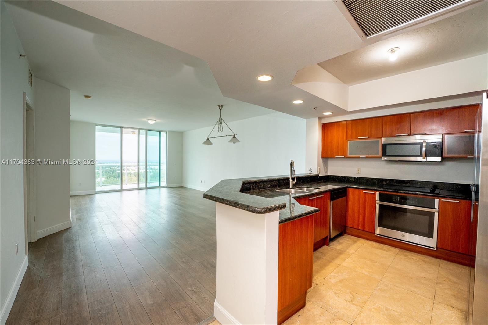 Property for Sale at 15051 Royal Oaks Ln 2403, North Miami, Miami-Dade County, Florida - Bedrooms: 3 
Bathrooms: 3  - $465,000