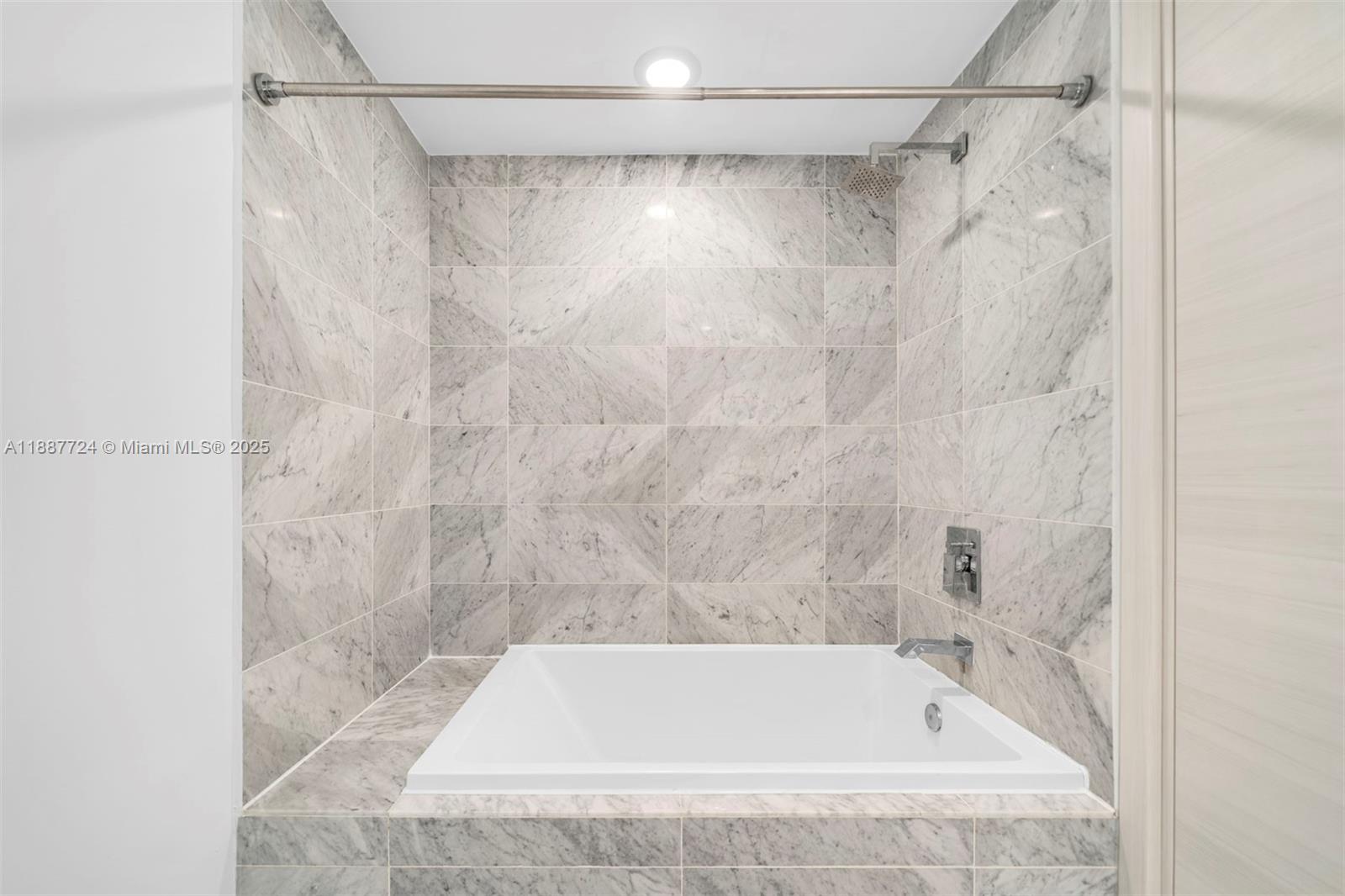 801 SMA RESIDENCES CONDO - Residential Lease