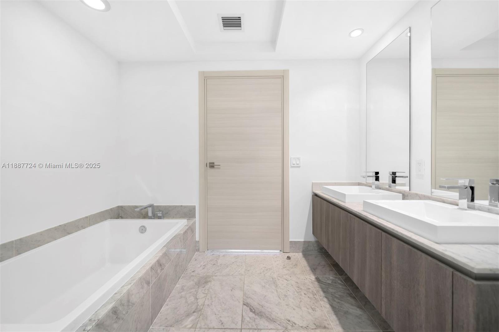 801 SMA RESIDENCES CONDO - Residential Lease