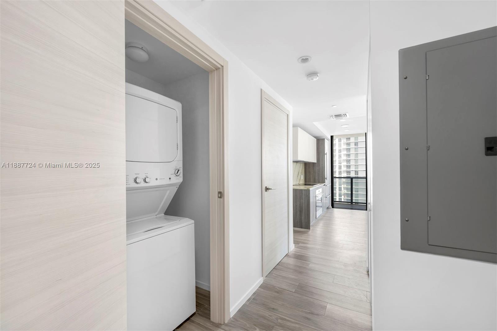 801 SMA RESIDENCES CONDO - Residential Lease