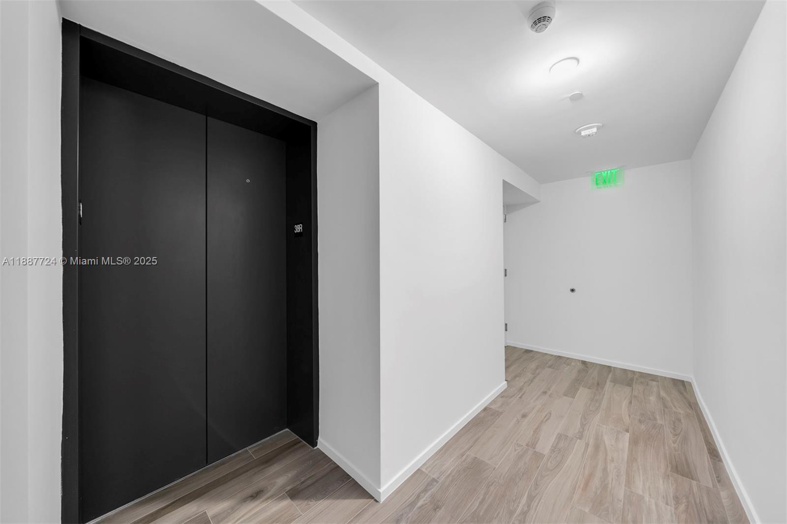 801 SMA RESIDENCES CONDO - Residential Lease