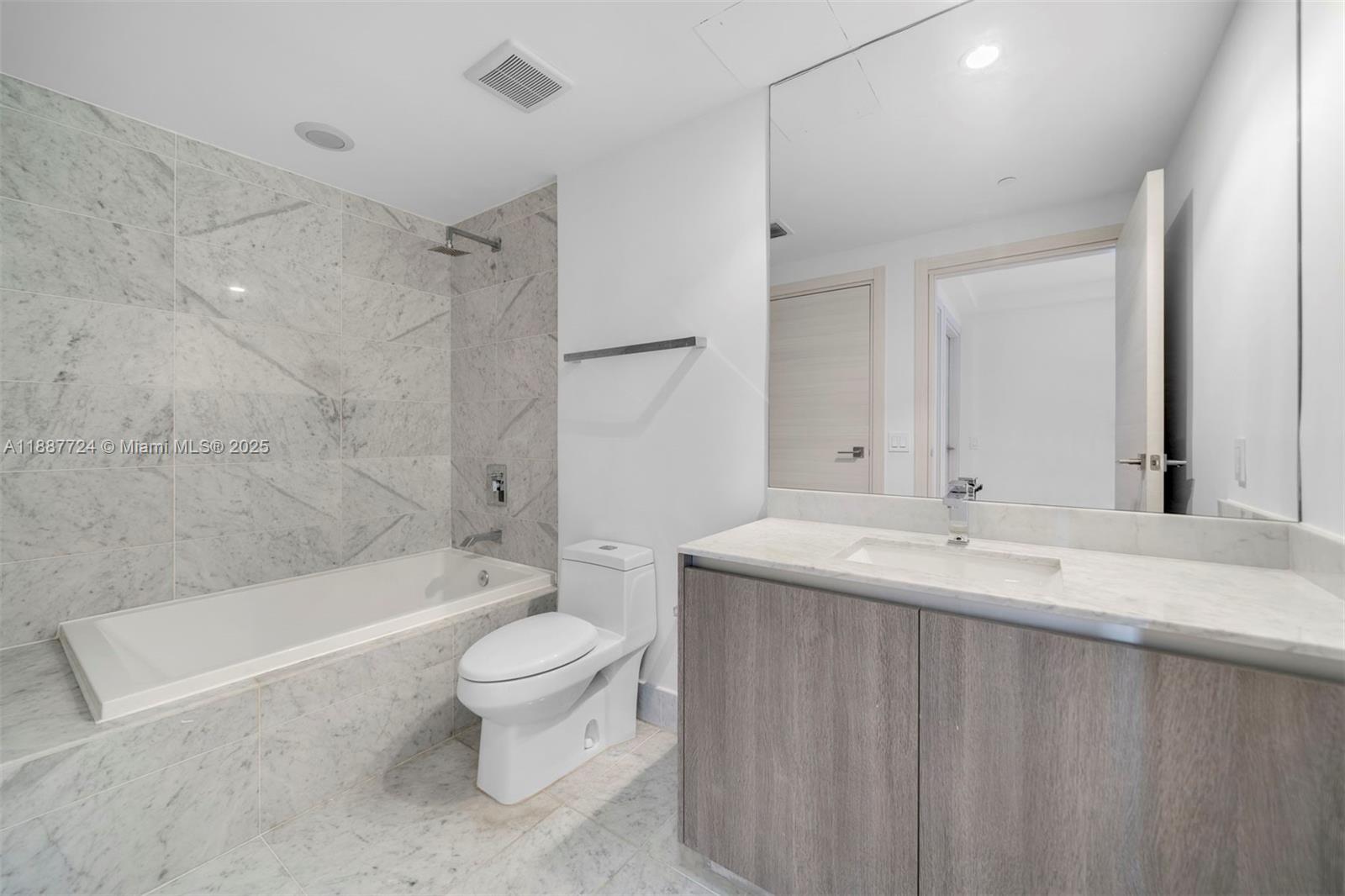 801 SMA RESIDENCES CONDO - Residential Lease