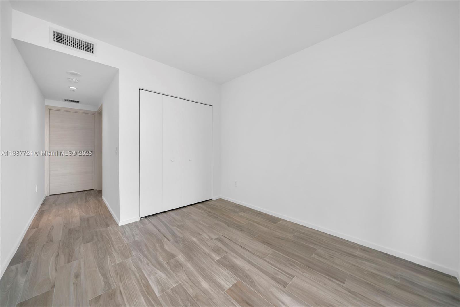 801 SMA RESIDENCES CONDO - Residential Lease