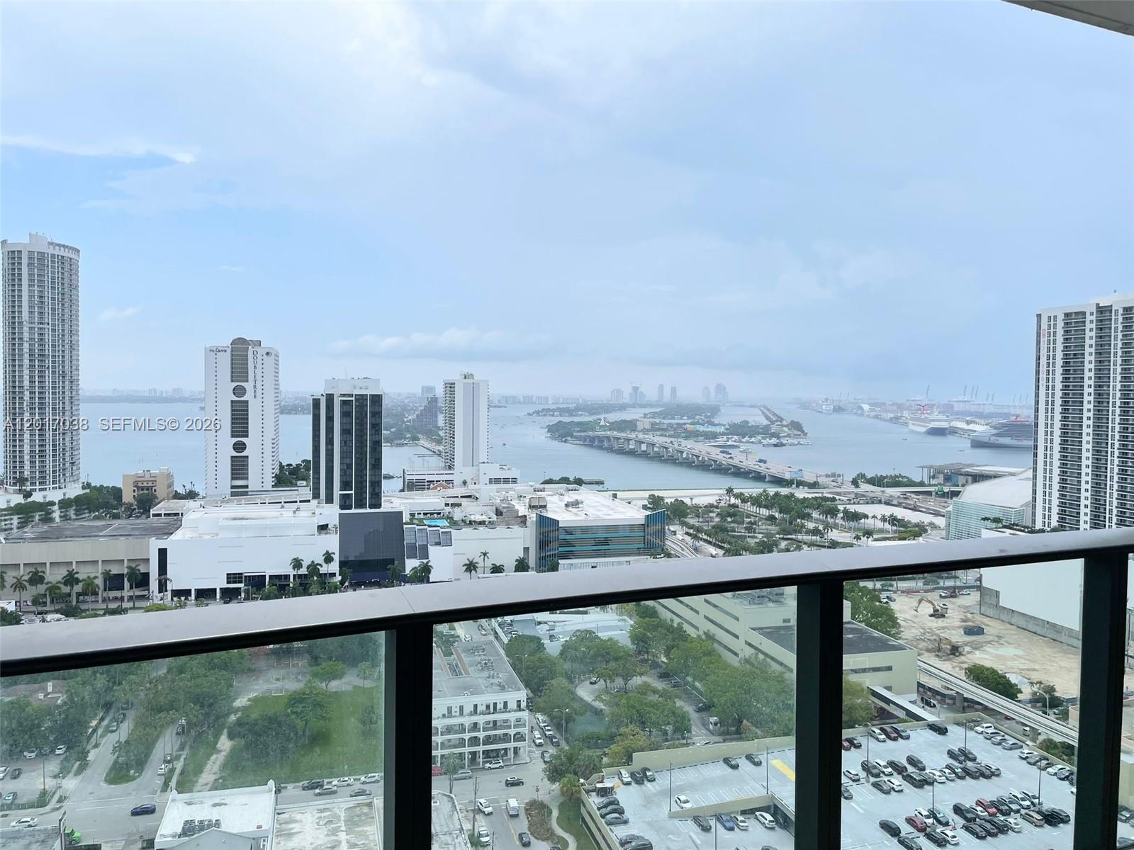 CANVAS CONDO - Residential