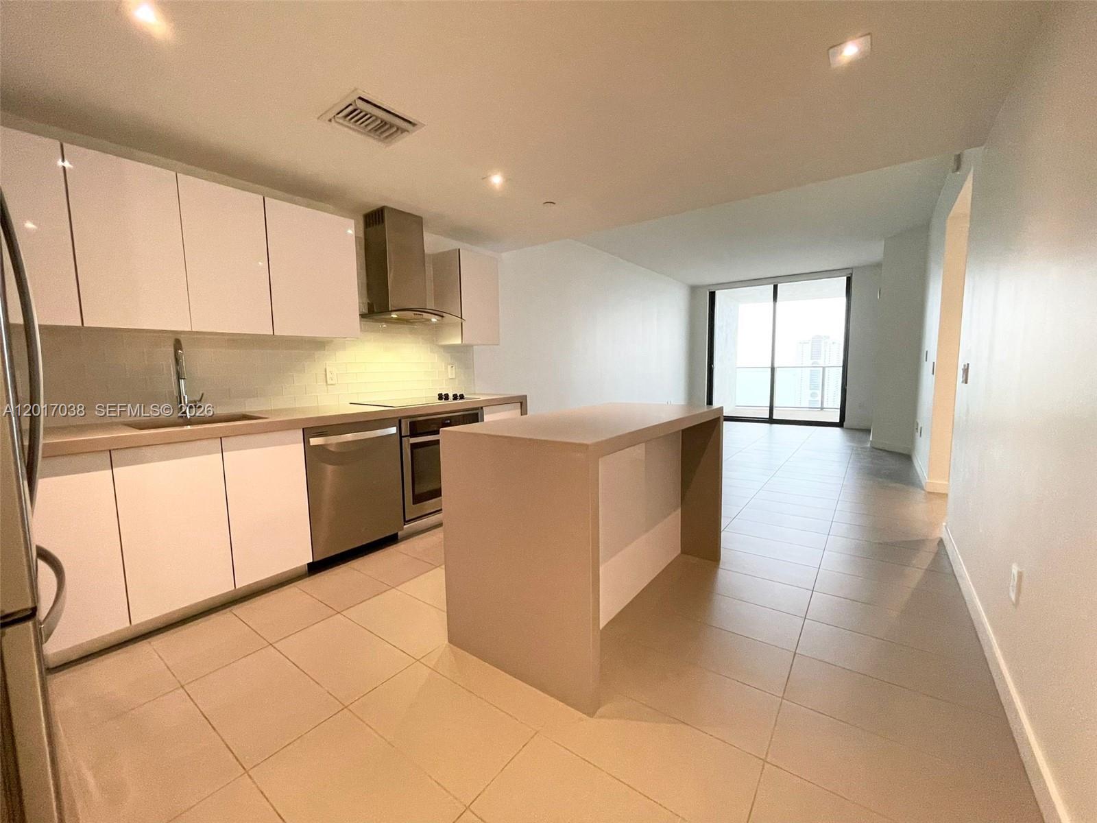 CANVAS CONDO - Residential