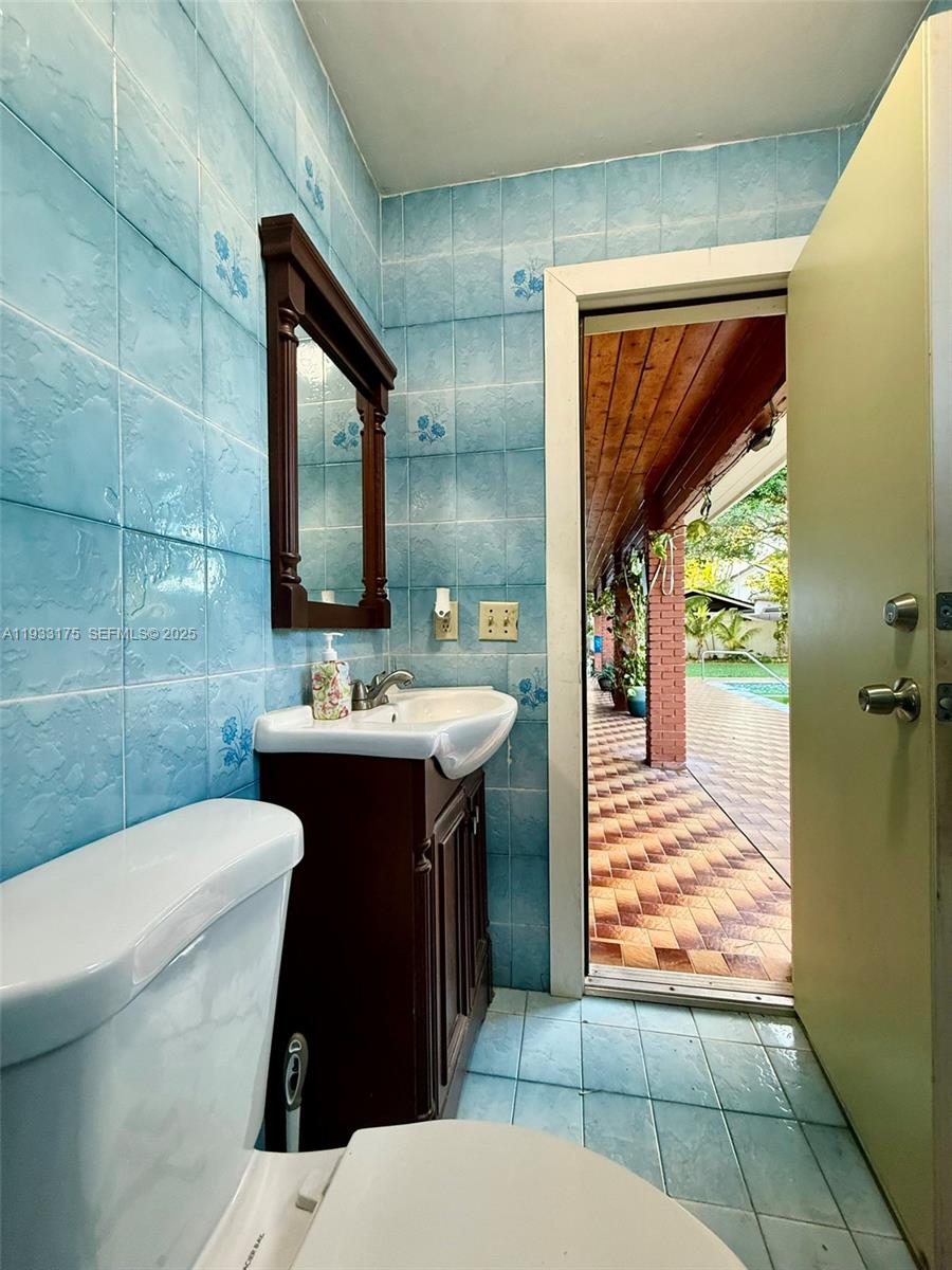 CALIFORNIA MANSIONS - Residential