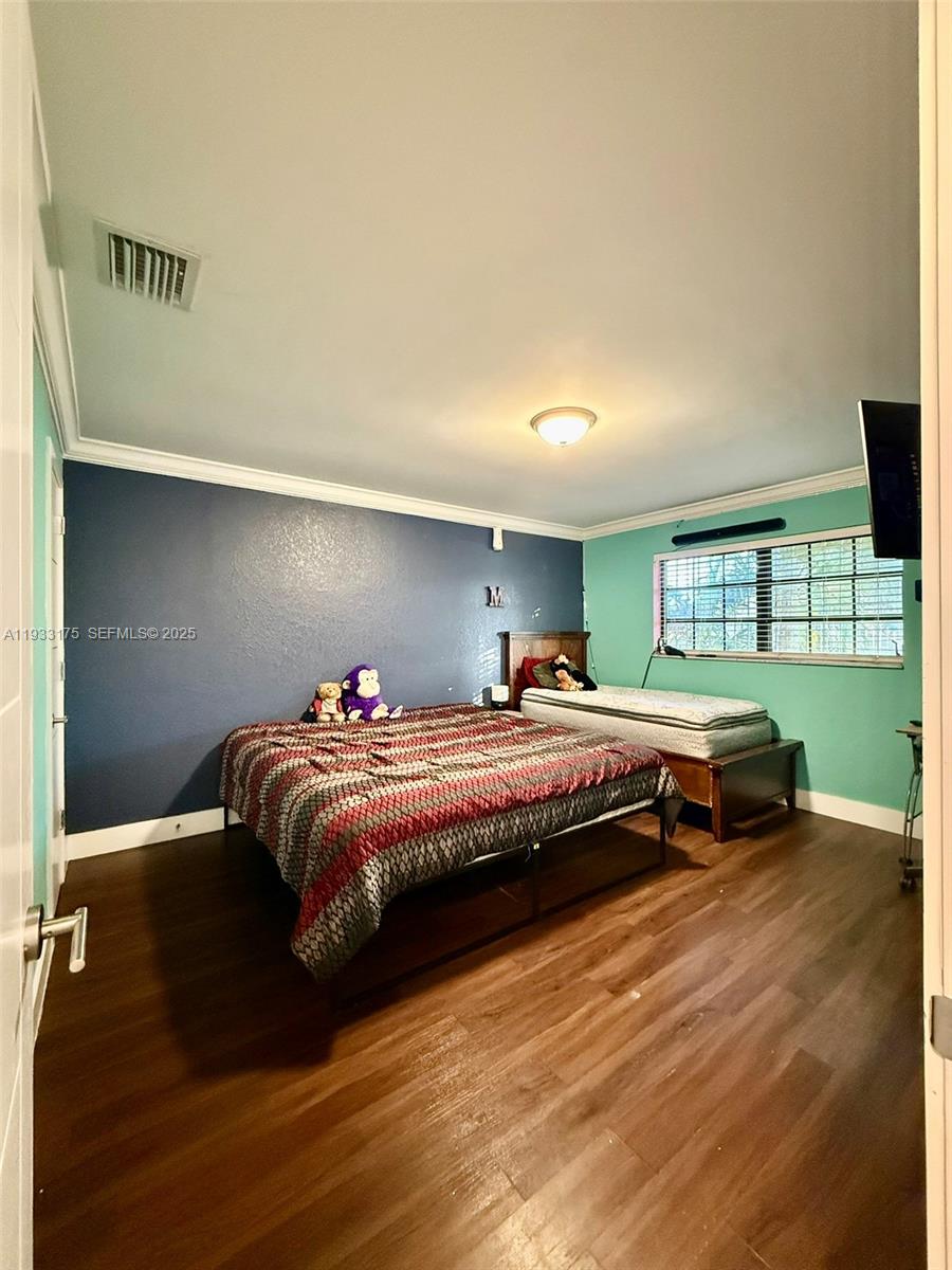 CALIFORNIA MANSIONS - Residential