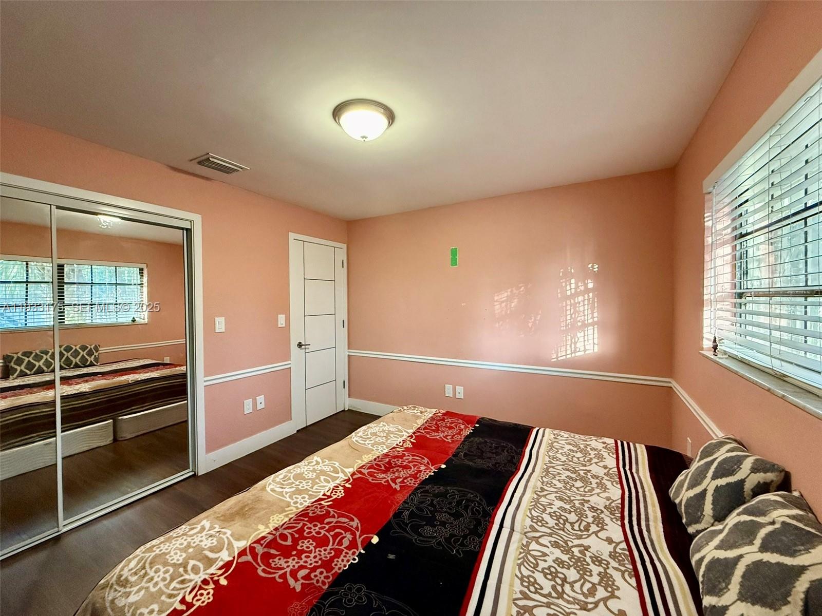 CALIFORNIA MANSIONS - Residential