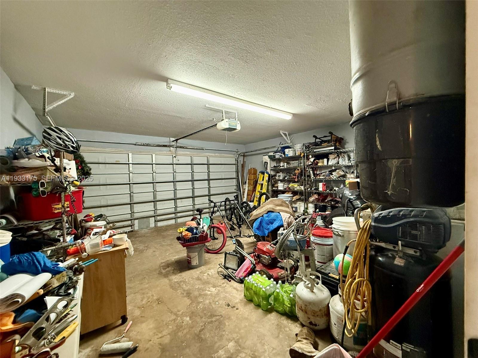 CALIFORNIA MANSIONS - Residential