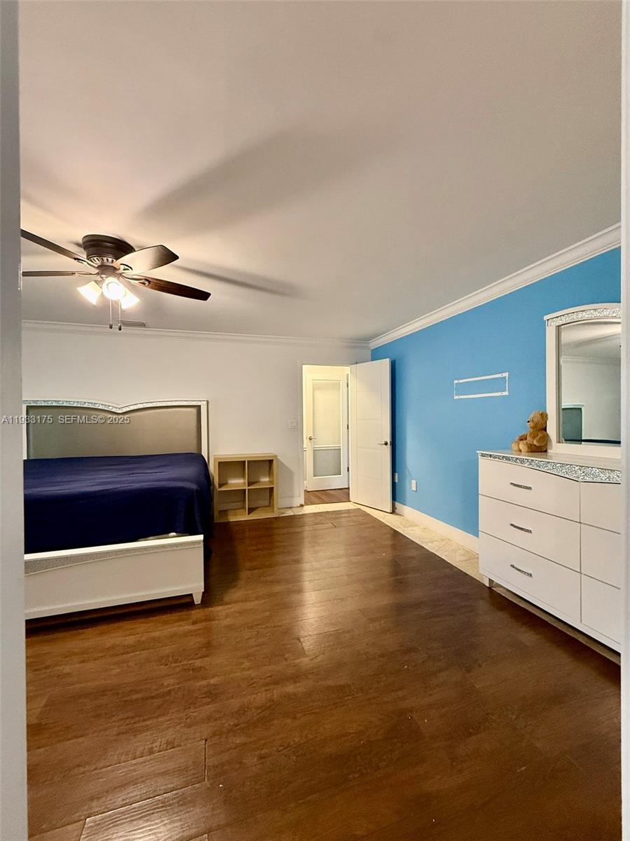 CALIFORNIA MANSIONS - Residential