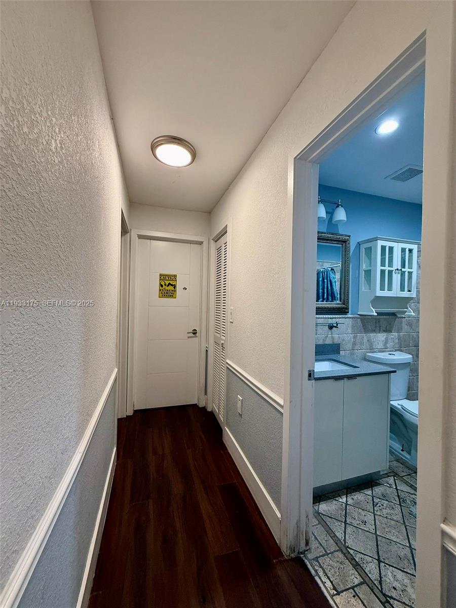 CALIFORNIA MANSIONS - Residential