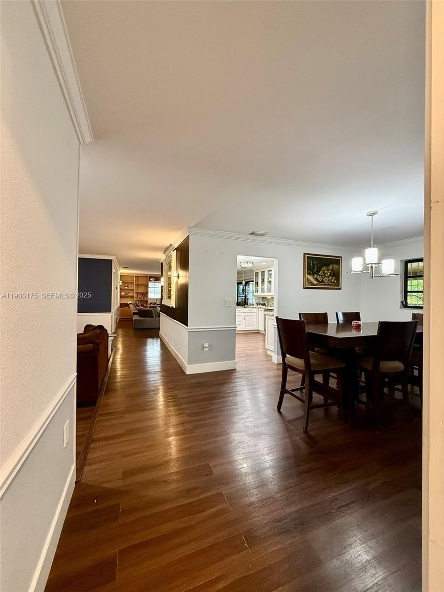 CALIFORNIA MANSIONS - Residential