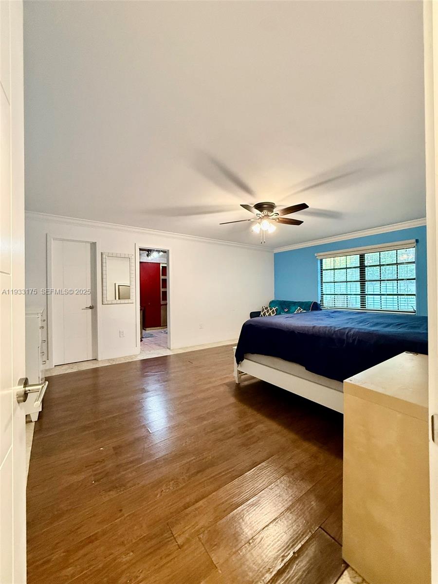 CALIFORNIA MANSIONS - Residential