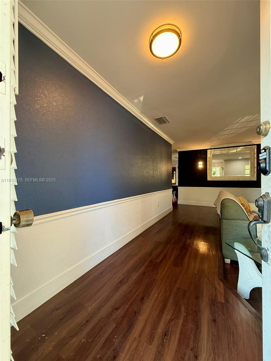 CALIFORNIA MANSIONS - Residential