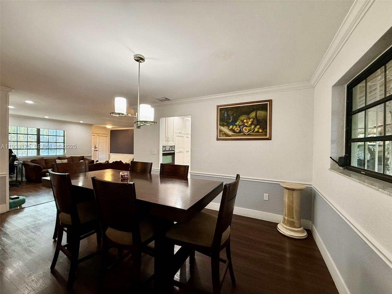 CALIFORNIA MANSIONS - Residential