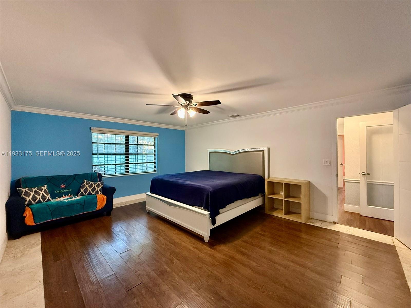 CALIFORNIA MANSIONS - Residential