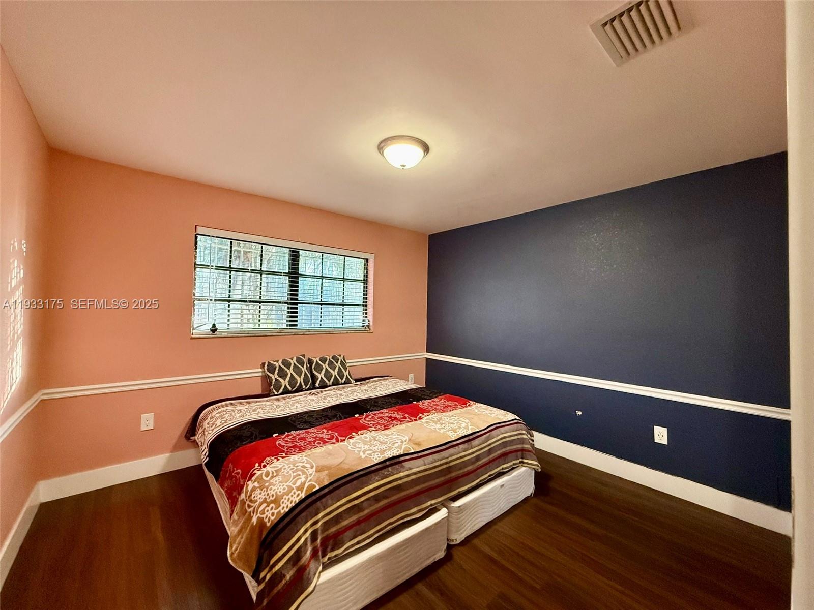 CALIFORNIA MANSIONS - Residential