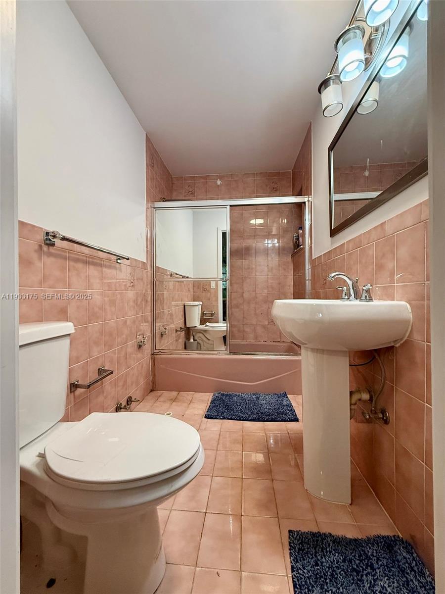 CALIFORNIA MANSIONS - Residential