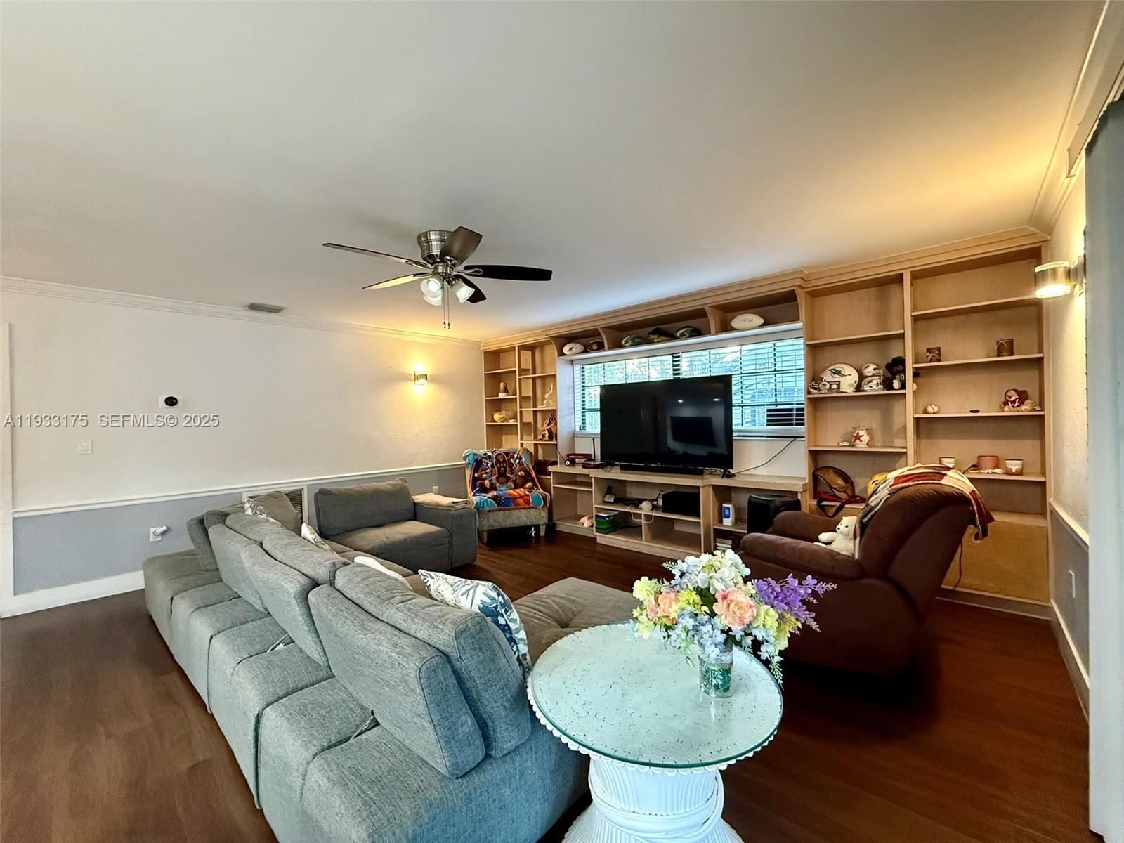 CALIFORNIA MANSIONS - Residential