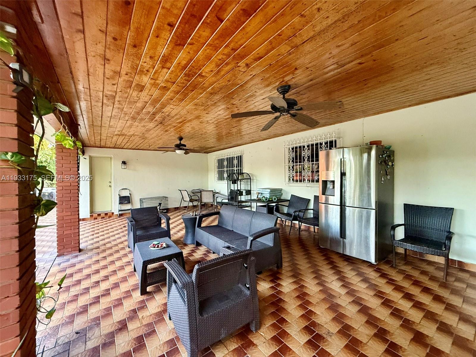 CALIFORNIA MANSIONS - Residential