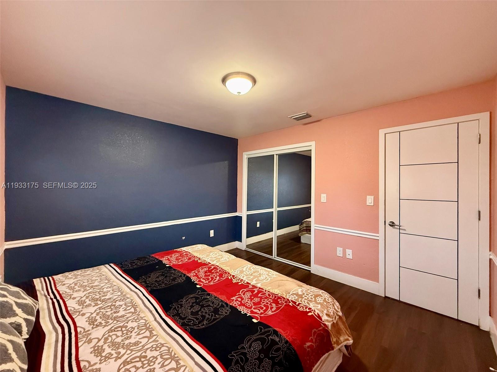 CALIFORNIA MANSIONS - Residential