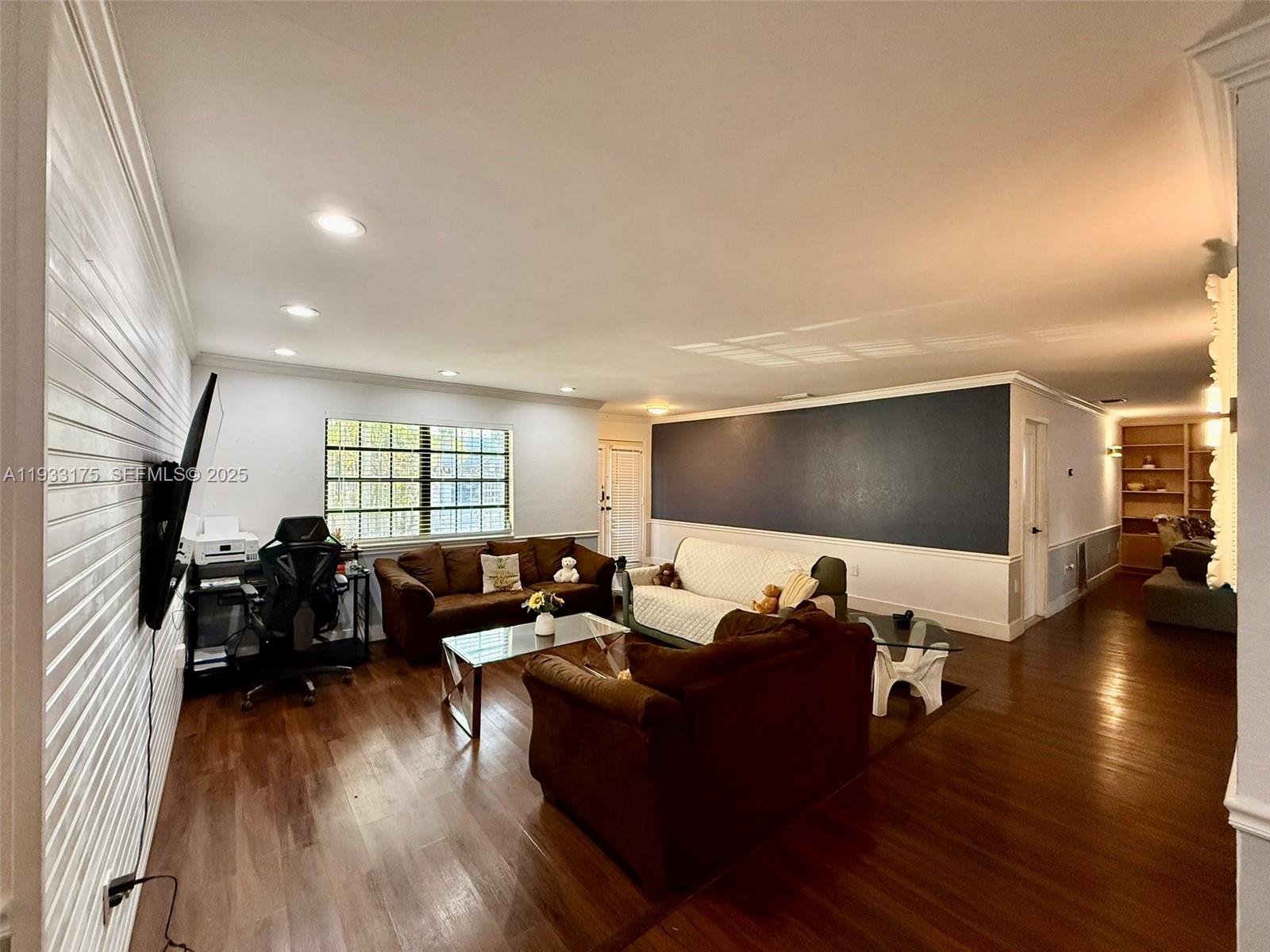 CALIFORNIA MANSIONS - Residential