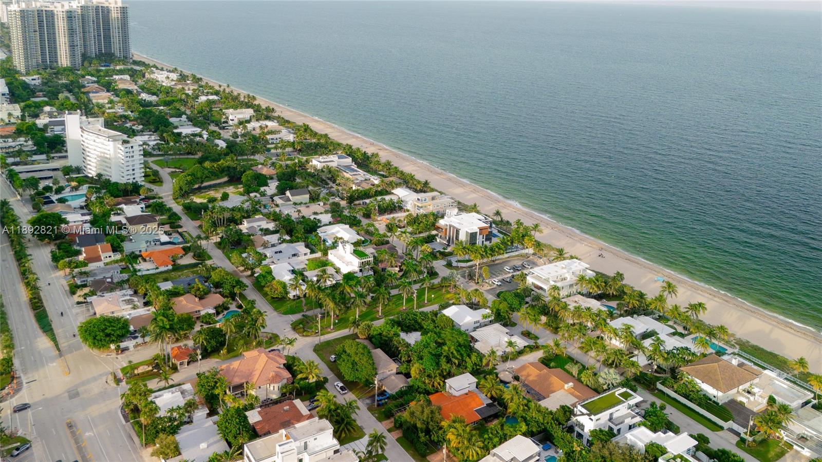 LAUDERDALE BEACH - Residential