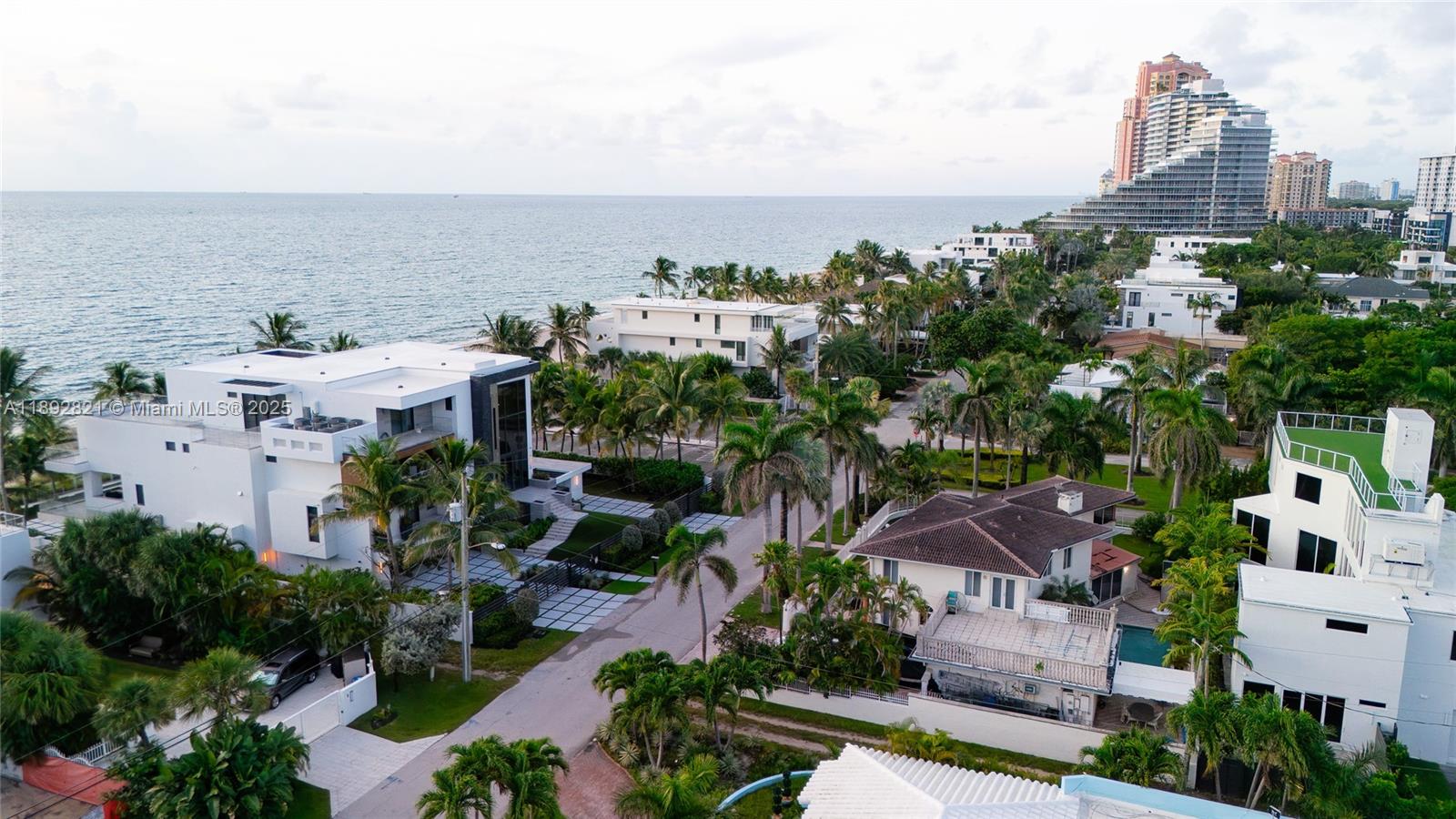 LAUDERDALE BEACH - Residential