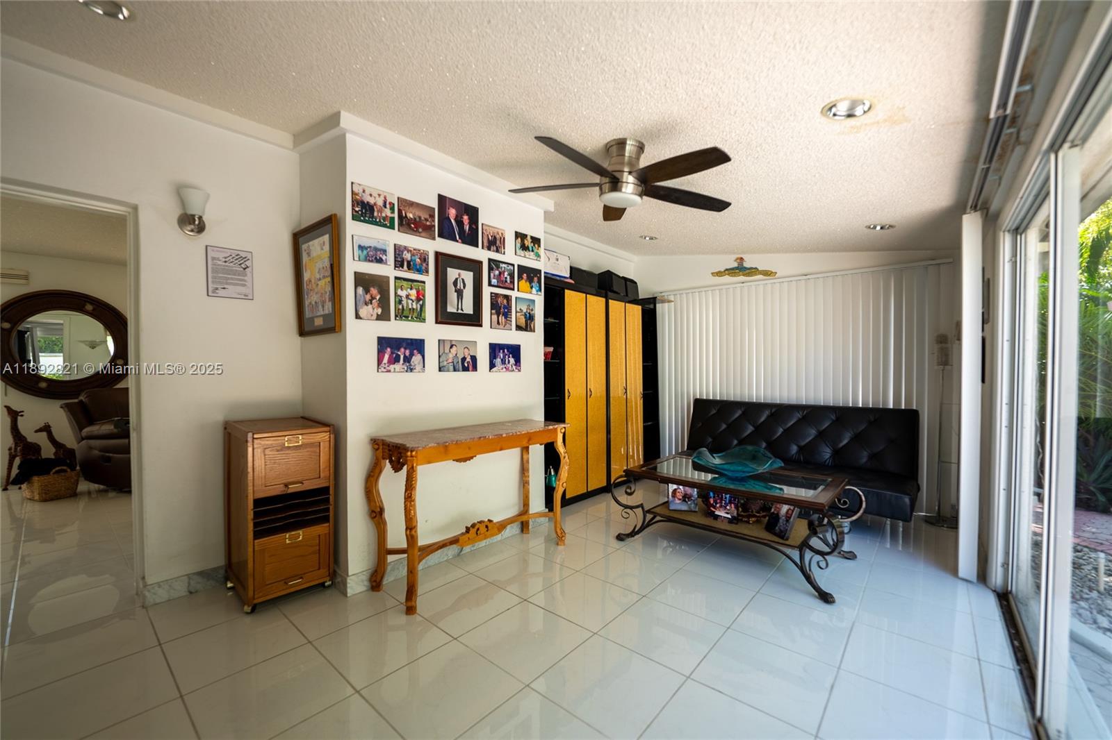 LAUDERDALE BEACH - Residential