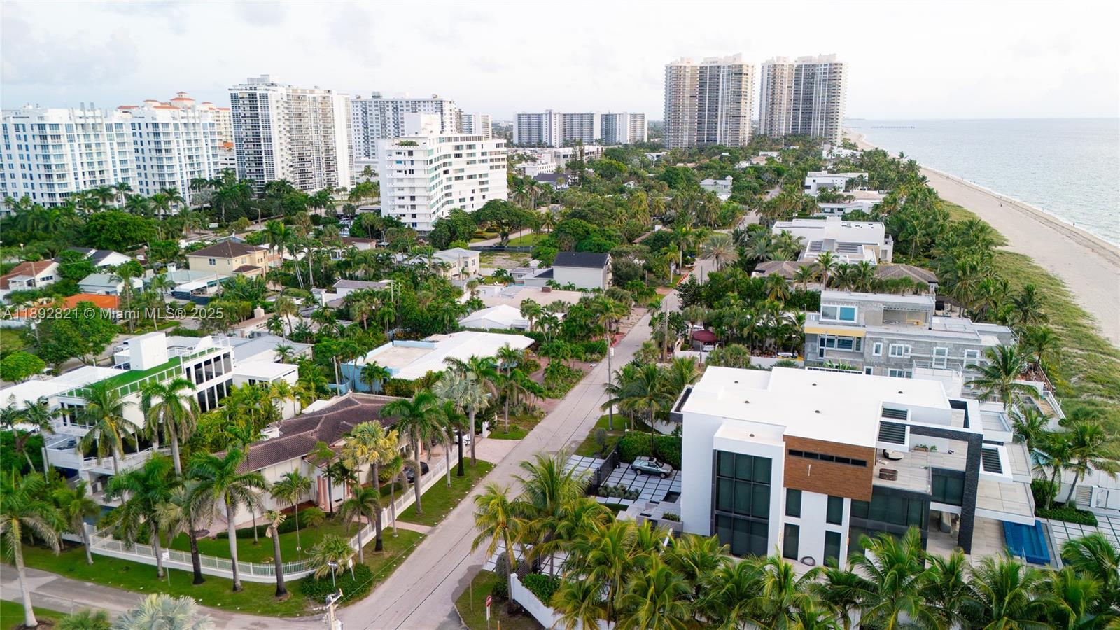 LAUDERDALE BEACH - Residential