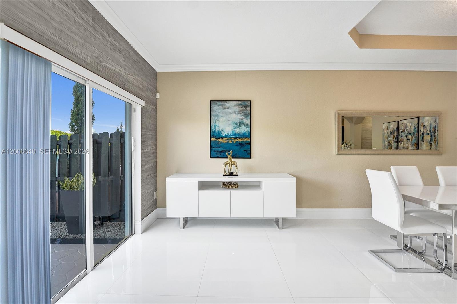 Escada Townvillas - Residential