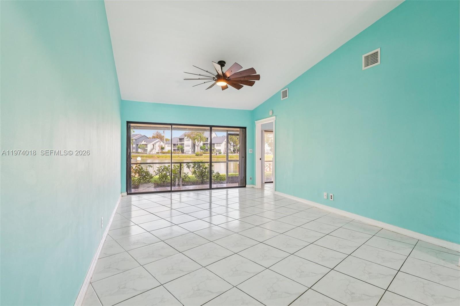 WOODLAKE ISLES - Residential