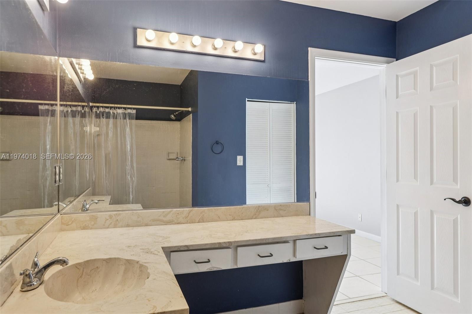 WOODLAKE ISLES - Residential