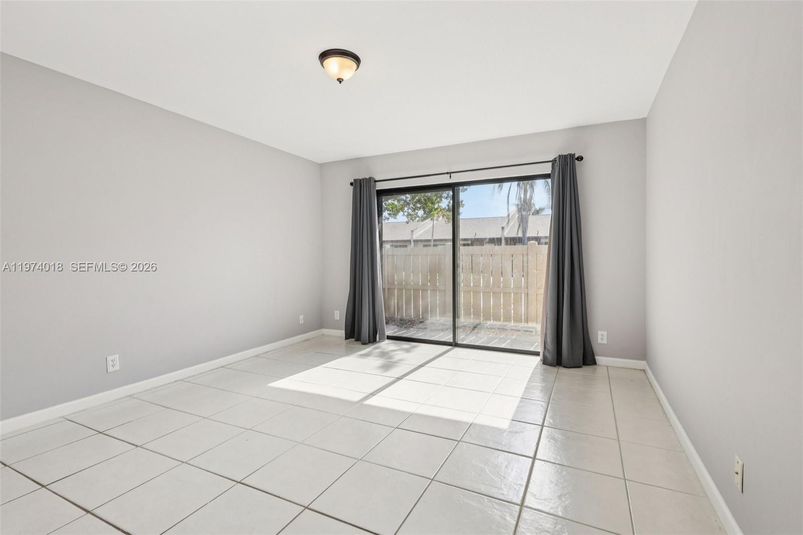 WOODLAKE ISLES - Residential