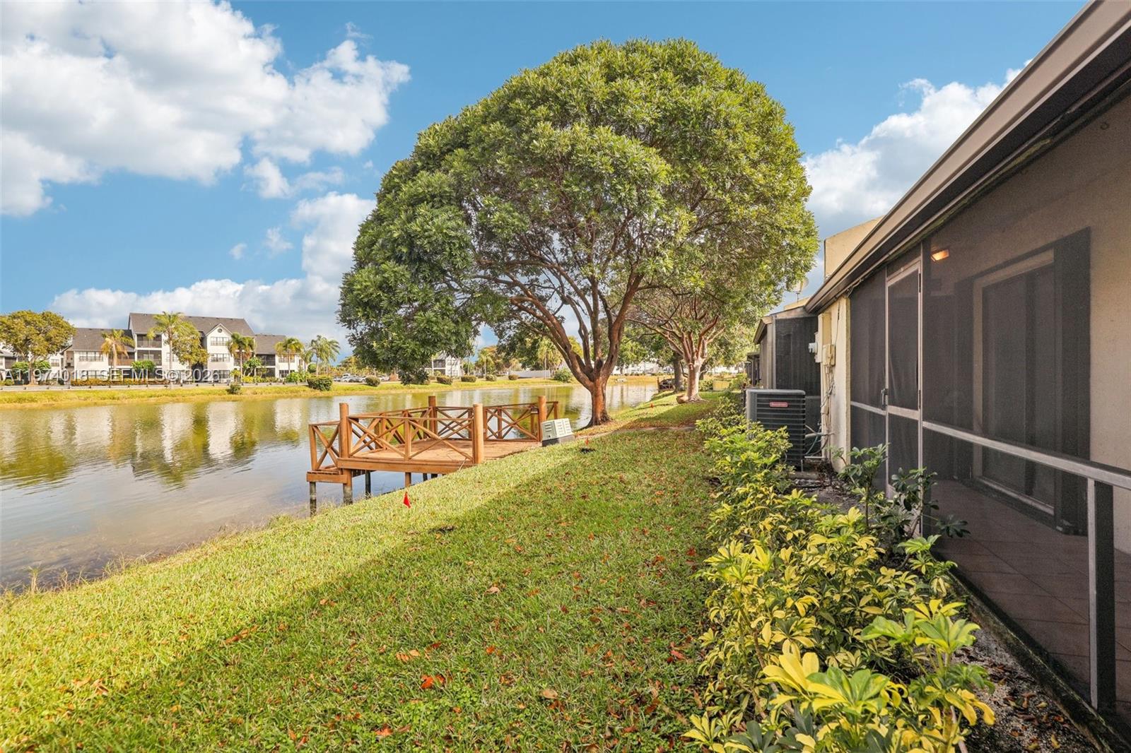 WOODLAKE ISLES - Residential