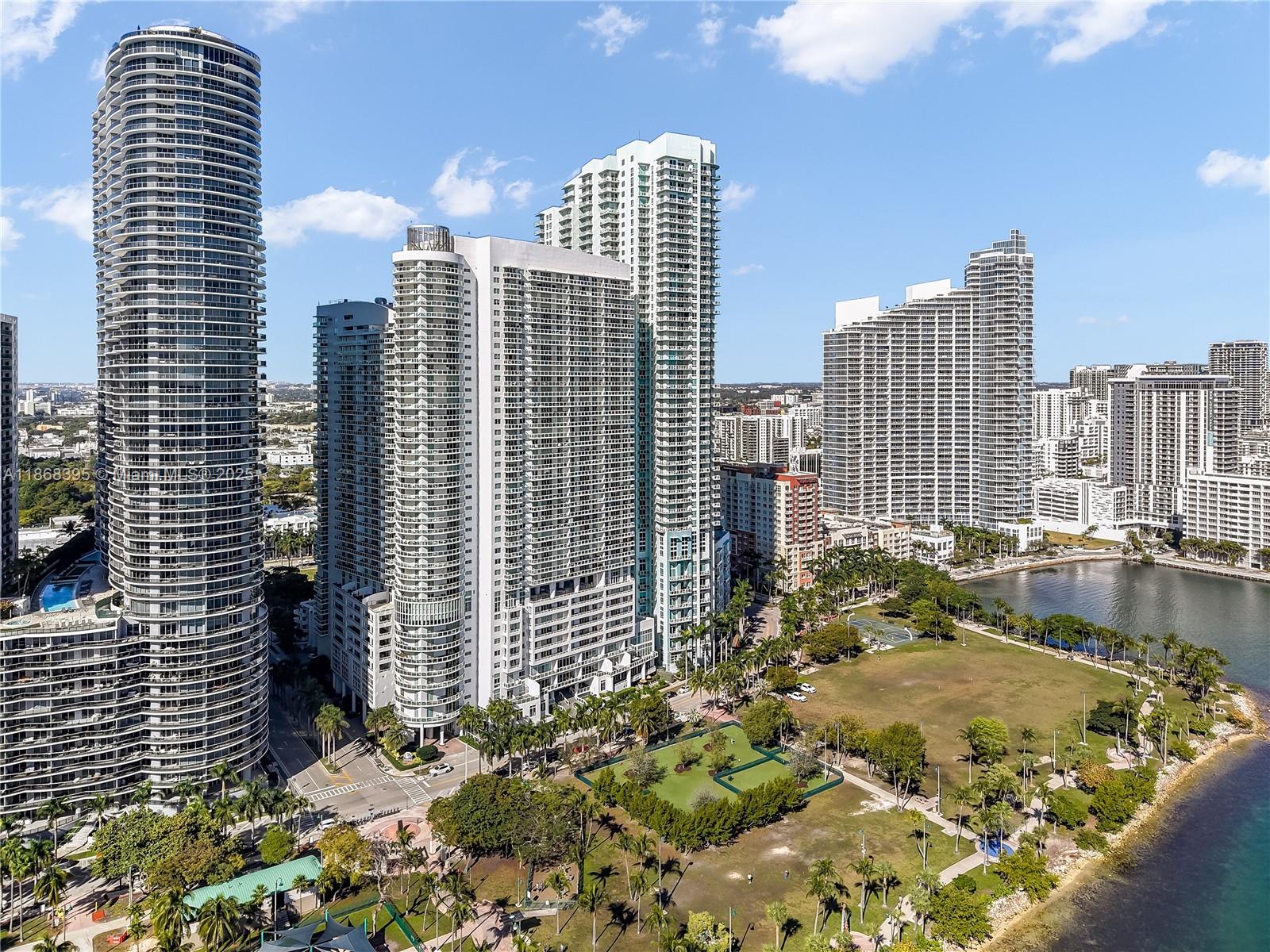 QUANTUM ON THE BAY CONDO - Residential