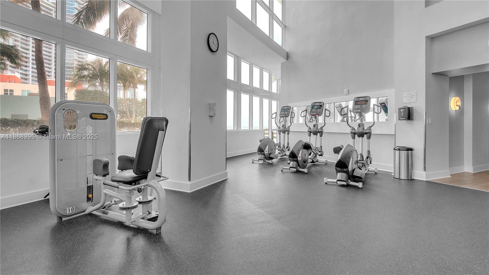 QUANTUM ON THE BAY CONDO - Residential